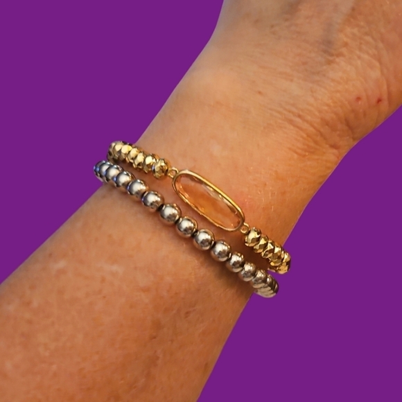 5/$25 Silver and Gold Acrylic Beaded Stretch Bracelets - Picture 1 of 6